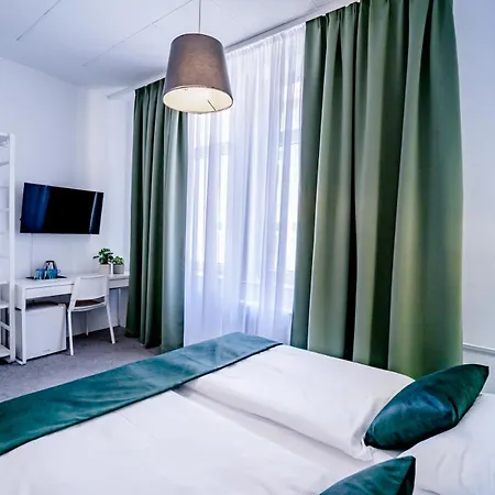 Hotel Elisabeth Old Town 3*