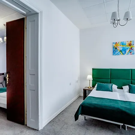 Hotel Elisabeth Old Town 3*