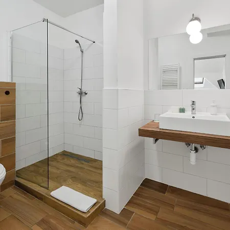 Hotel Elisabeth Old Town 3*