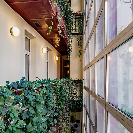 Elisabeth Old Town Hotel 3*