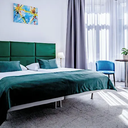 Elisabeth Old Town Готель 3*