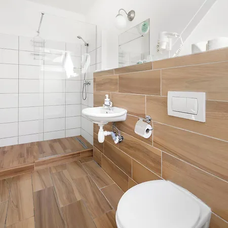 Готель Elisabeth Old Town 3*