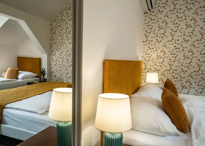 Elisabeth Old Town Hotel