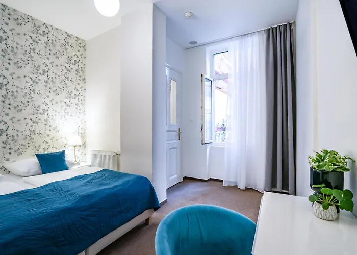 伊丽莎白旧城旅馆 3*