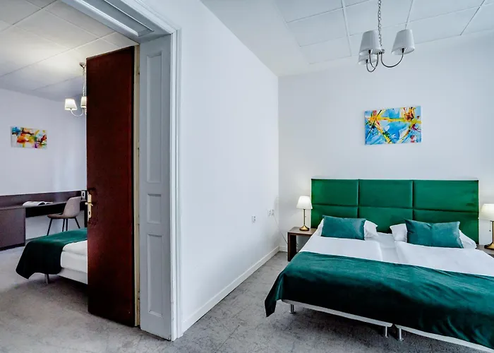 酒店 伊丽莎白旧城旅馆 3*