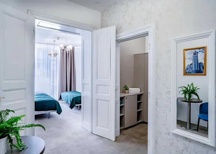 Elisabeth Old Town Hotel 3*