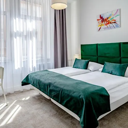 Elisabeth Old Town 3*