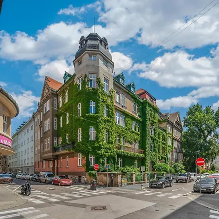 Elisabeth Old Town 3* Pressburg