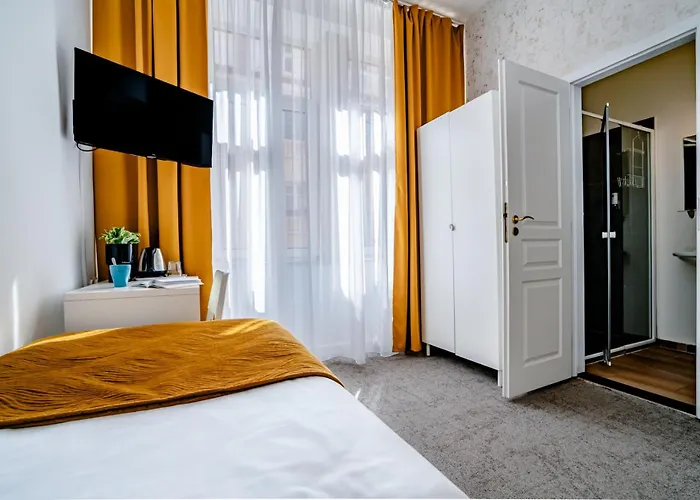Hotel Elisabeth Old Town 3*